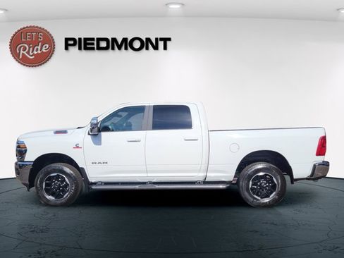 Used 2026 RAM 3500 Laramie AWD/4WD image 8