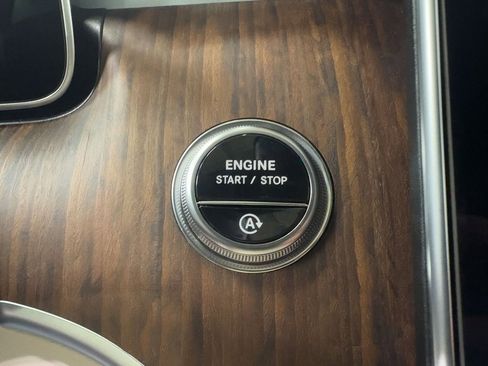 Certified 2025 Mercedes-Benz C 300 4MATIC Sedan image 16