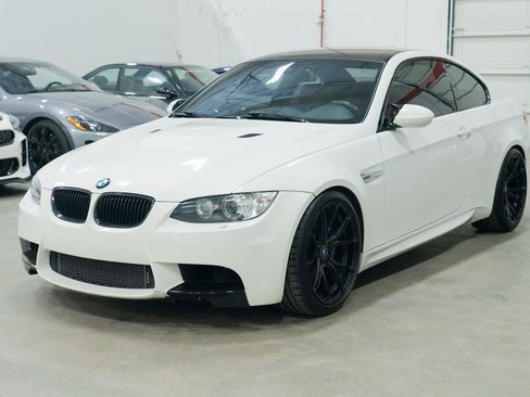 Used 2011 BMW M3 Coupe image 3