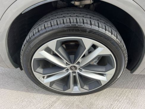 Certified 2023 Audi Q5 2.0T Premium Plus w/ Premium Plus Package image 11