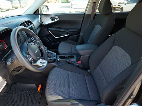 Certified 2024 Kia Soul LX w/ Option Group 015 image 10