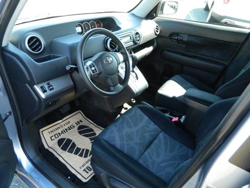 Used 2011 Scion xB Base 4dr Wagon 4A image 11