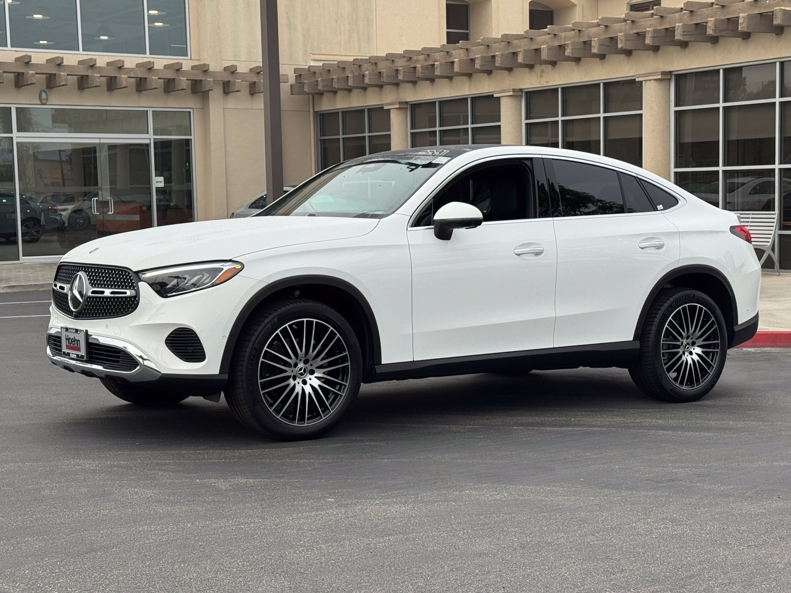 Used 2026 Mercedes-Benz GLC 300 4MATIC image 4