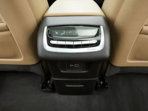 Used 2023 Cadillac XT6 Sport w/ Platinum Package image 21