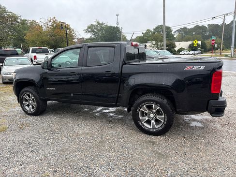 Used 2017 Chevrolet Colorado Z71 image 12