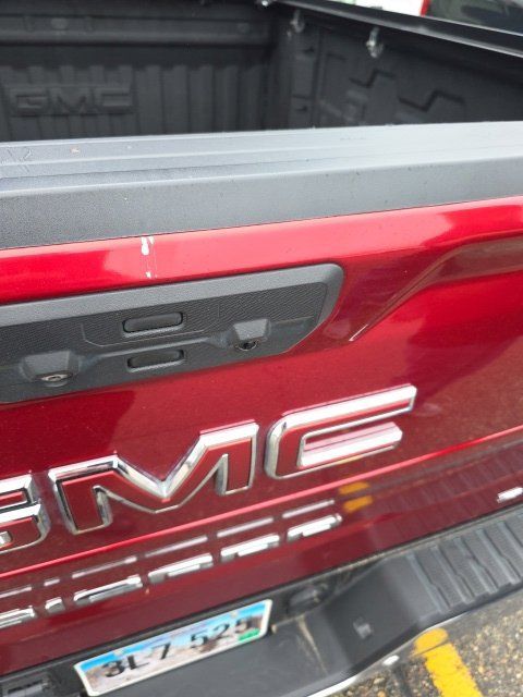 Used 2022 GMC Sierra 1500 SLT w/ SLT Premium Plus Package AWD/4WD image 5