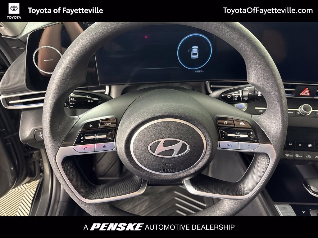 Used 2024 Hyundai Elantra SEL FWD image 29
