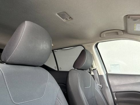 Used 2021 Nissan Kicks SV FWD image 18
