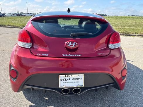 Used 2017 Hyundai Veloster Turbo w/ Tech Package 02 FWD image 11