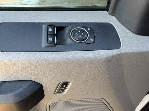 Used 2019 Ford F250 XL w/ Power Equipment Group RWD image 19