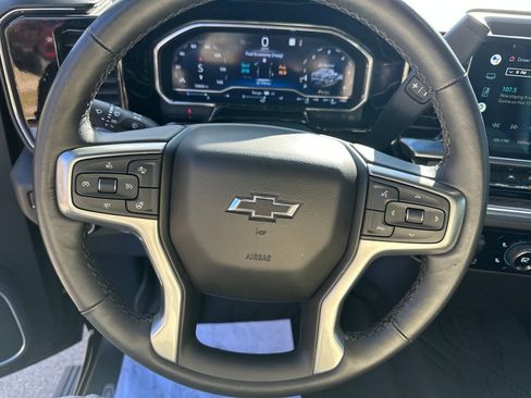 Certified 2022 Chevrolet Silverado 1500 RST image 15