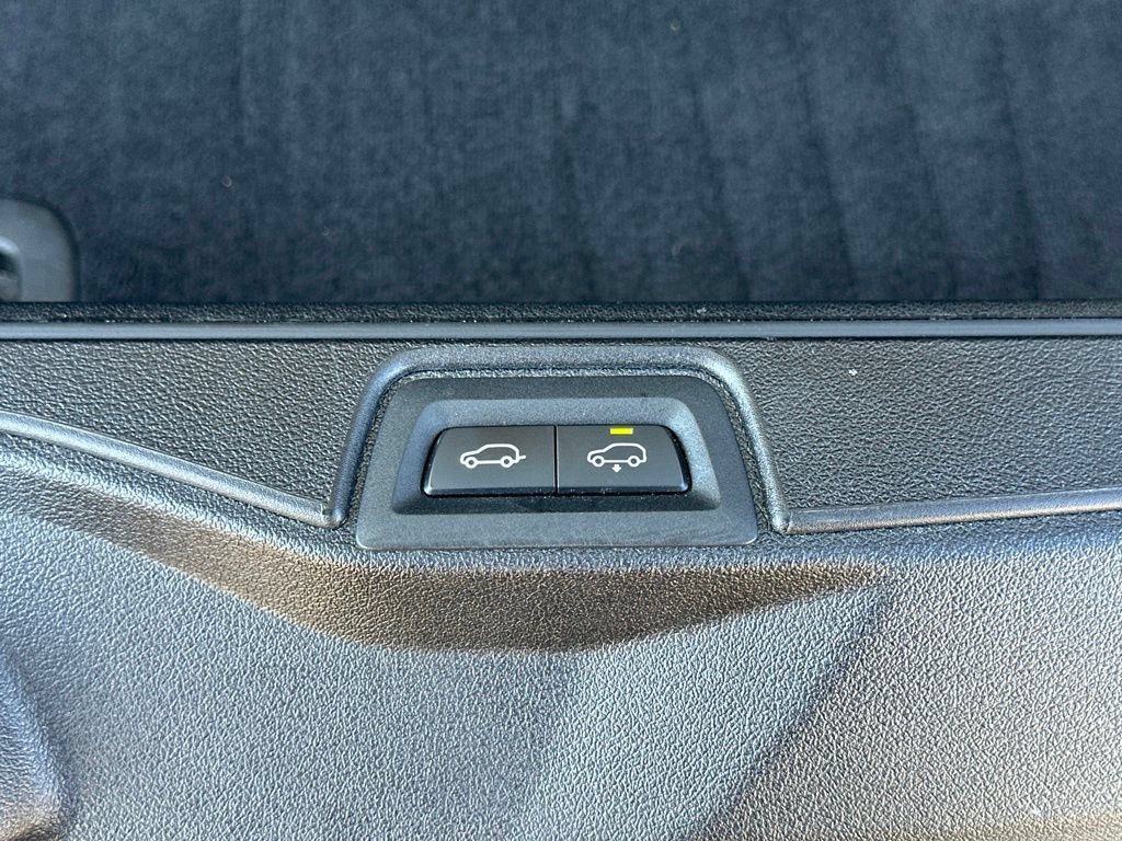 Used 2024 BMW X7 xDrive40i AWD/4WD image 40