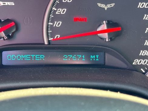 Used 2007 Chevrolet Corvette Z06 w/ Preferred Equipment Group RWD image 17