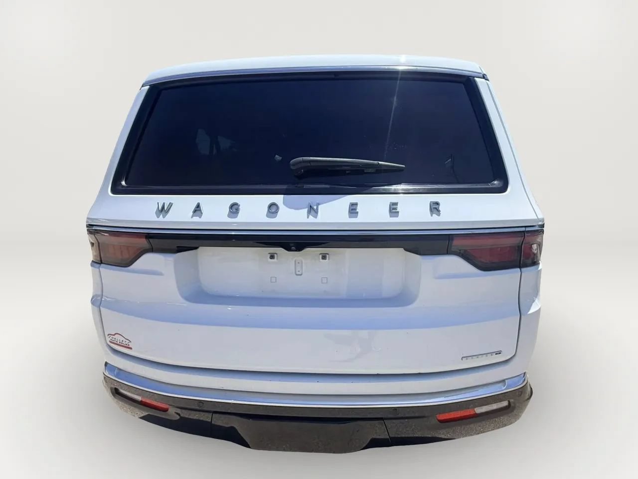 Used 2024 Jeep Wagoneer L Series II RWD image 7