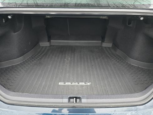 Used 2020 Toyota Camry XLE image 20