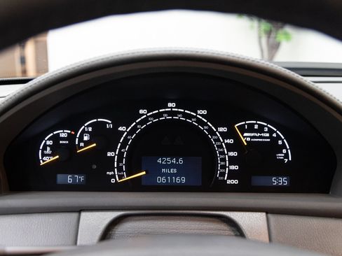 Used 2004 Mercedes-Benz CL 55 AMG image 17