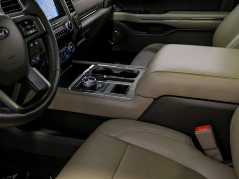 Used 2020 Ford Expedition XLT w/ Equipment Group 202A image 20