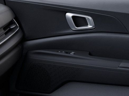 Certified 2025 Kia Carnival SX image 25