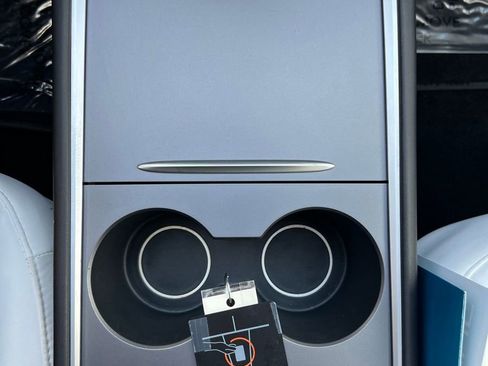 Used 2021 Tesla Model 3 Standard Range Plus image 36