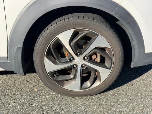 Used 2017 Hyundai Tucson Sport AWD/4WD image 9