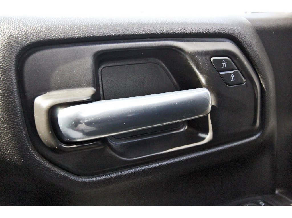 Used 2021 Chevrolet Silverado 1500 Custom Trail Boss w/ LPO, Dark Essentials Package AWD/4WD image 21