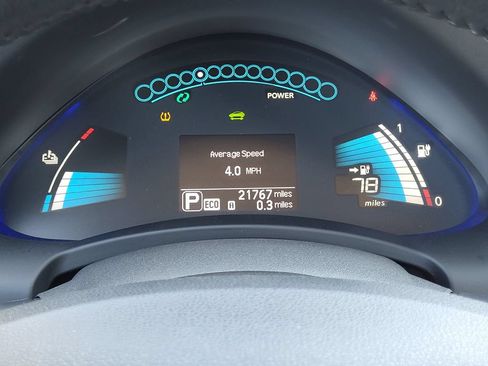 Used 2015 Nissan Leaf S w/ Charge Package FWD image 16