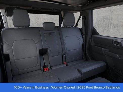 New 2025 Ford Bronco Badlands image 13