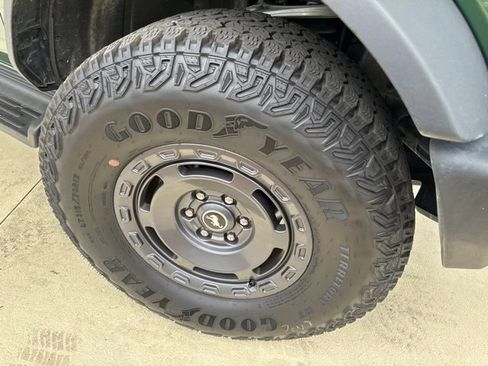 Used 2025 Ford Bronco Outer Banks w/ Sasquatch Package AWD/4WD image 33