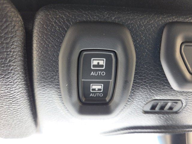 Used 2020 Jeep Wrangler Unlimited Sahara AWD/4WD image 43