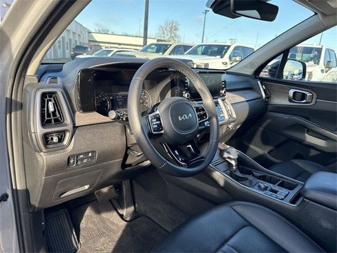 Used 2023 Kia Sorento X-Line EX image 13