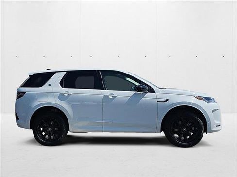 New 2025 Land Rover Discovery Sport S image 4