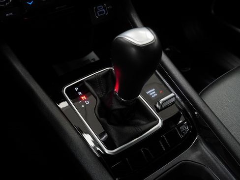 Certified 2024 Jeep Compass Latitude image 37