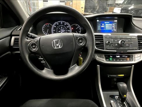 Used 2013 Honda Accord LX image 5