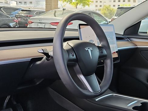 Used 2023 Tesla Model 3 Standard Range RWD image 11