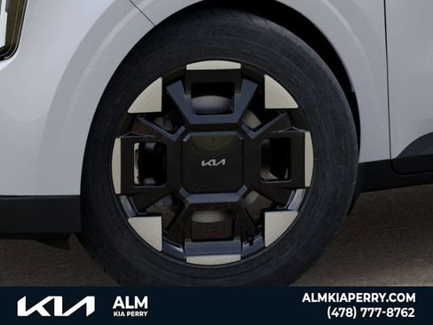 New 2026 Kia Carnival EX FWD image 9