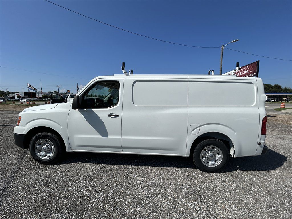 Used 2016 Nissan NV 2500 SV RWD image 8