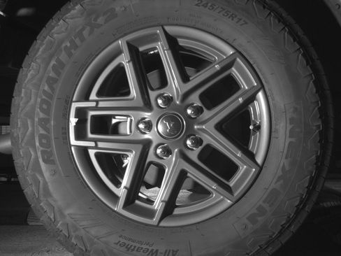 Used 2025 Jeep Wrangler Unlimited Sport AWD/4WD image 15