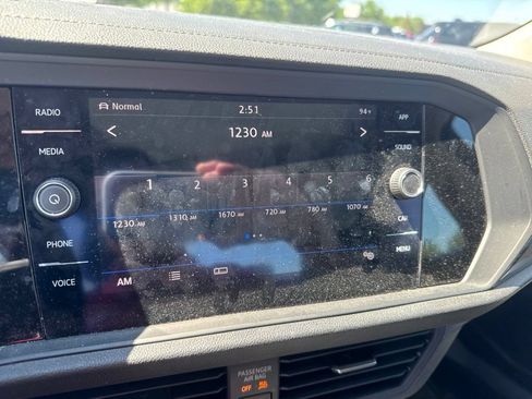 Used 2019 Volkswagen Jetta SEL w/ Cold Weather Package FWD image 23