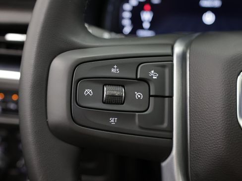 Used 2023 GMC Yukon XL SLT AWD/4WD image 31