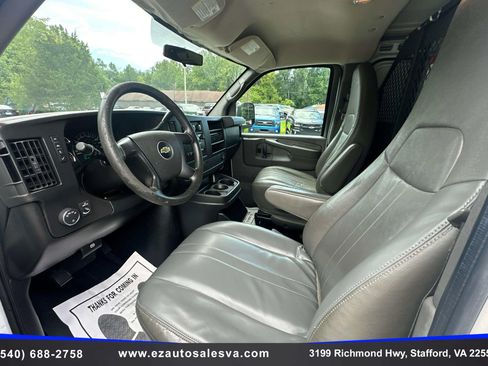 Used 2013 Chevrolet Express 1500 RWD image 17