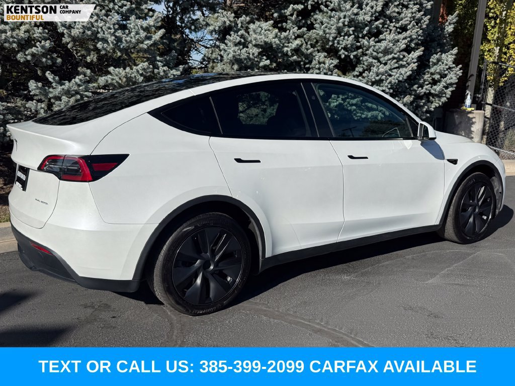 Used 2024 Tesla Model Y Long Range AWD/4WD image 9