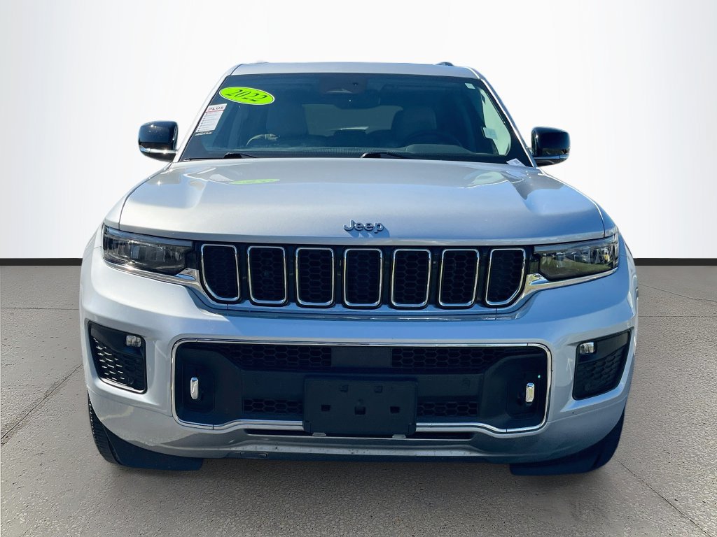 Used 2022 Jeep Grand Cherokee Overland AWD/4WD image 2
