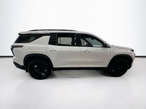 New 2026 Chevrolet Traverse LT w/ LPO, Floor Liner Package AWD/4WD image 5
