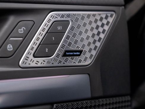 Certified 2025 BMW X2 xDrive28i w/ Premium Package image 15