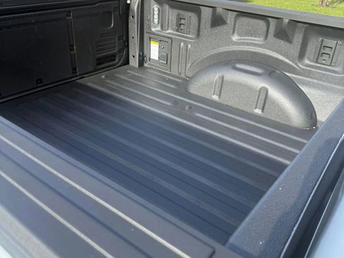 Used 2025 Ford F150 Raptor AWD/4WD image 5