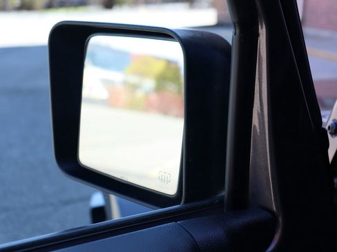 Used 2017 Jeep Wrangler Unlimited Sahara w/ Dual Top Group AWD/4WD image 23