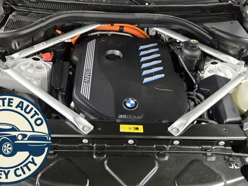 Used 2023 BMW X5 xDrive45e w/ Climate Comfort Package image 38