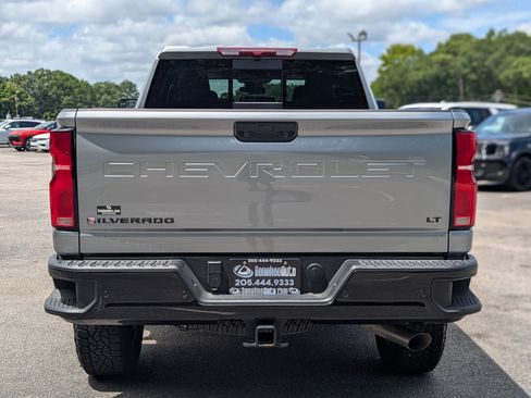 Used 2026 Chevrolet Silverado 2500 LT AWD/4WD image 8