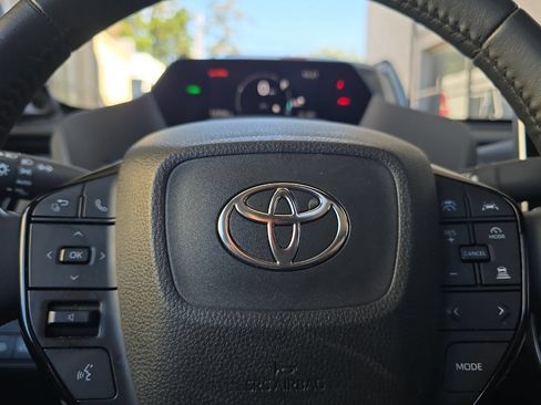 Used 2024 Toyota bZ4X AWD w/ Weather Package image 20