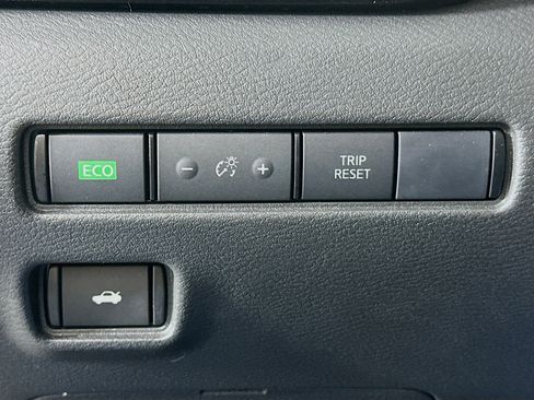 Used 2023 Nissan Sentra SV w/ All-Weather Package image 16